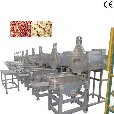 Un bon prix. Machine entièrement automatique de refendage et de blanchiment des arachides, vente directe d'usine, Machine à éplucher l'air en ligne